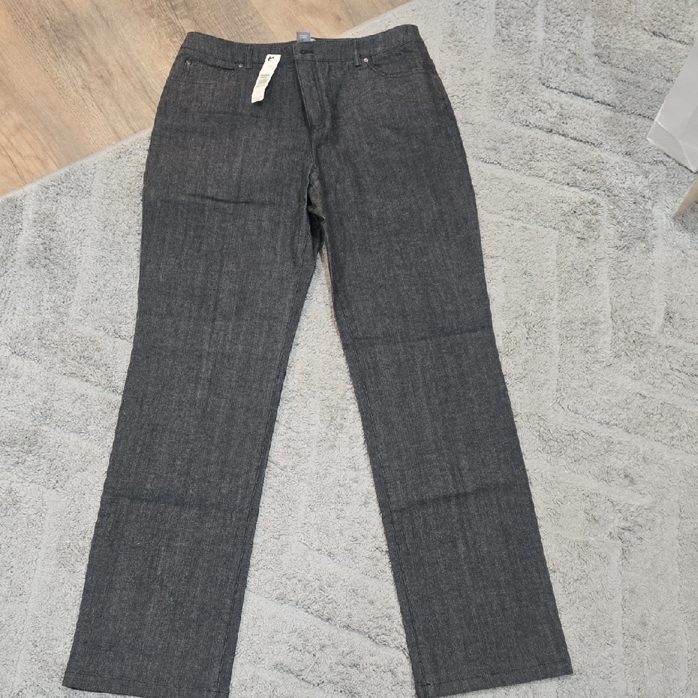 NWT Ellen Tracy Dark Gray Straight-Leg Jeans Long Inseam MSRP $198.00 BRAND NEW!